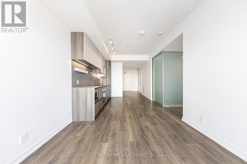 5001 - 5 Buttermill Avenue, Vaughan, ON - Indoor Photo Showing Other Room