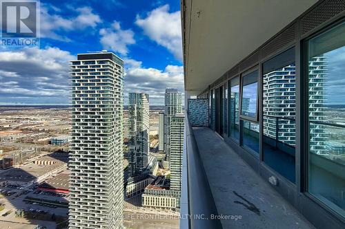 5001 - 5 Buttermill Avenue, Vaughan, ON - Outdoor