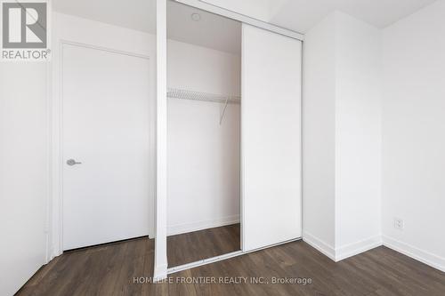 5001 - 5 Buttermill Avenue, Vaughan, ON - Indoor Photo Showing Other Room