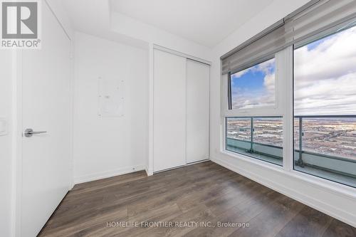 5001 - 5 Buttermill Avenue, Vaughan, ON - Indoor Photo Showing Other Room