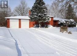 40 DELTA CRESCENT  East Gwillimbury, ON L9N 1G4