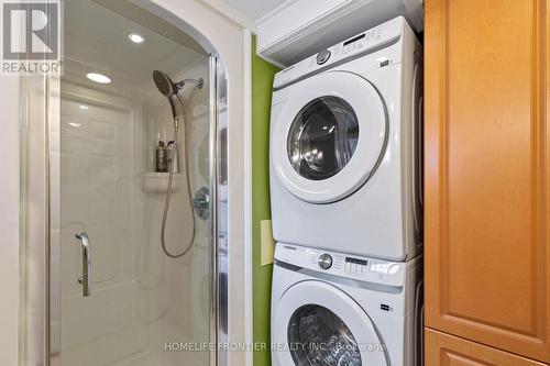 40 Delta Crescent, East Gwillimbury, ON - Indoor Photo Showing Laundry Room