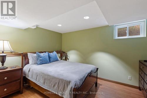 40 Delta Crescent, East Gwillimbury, ON - Indoor Photo Showing Bedroom