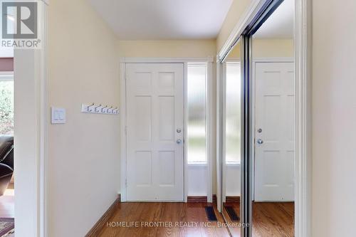 40 Delta Crescent, East Gwillimbury, ON - Indoor Photo Showing Other Room
