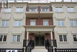 232 - 15 CONEFLOWER CRESCENT  Toronto, ON M2R 0A4