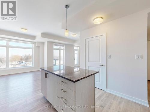 206 - 2550 Castlegate Crossing, Pickering, ON - Indoor