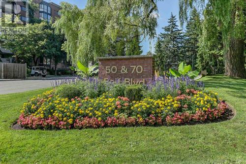 112 - 50 BAIF BOULEVARD  Richmond Hill, ON L4C 5L1