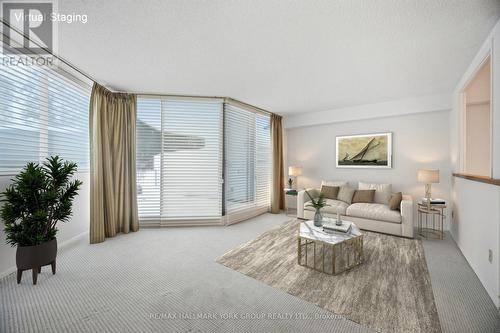 112 - 50 Baif Boulevard, Richmond Hill, ON - Indoor Photo Showing Living Room