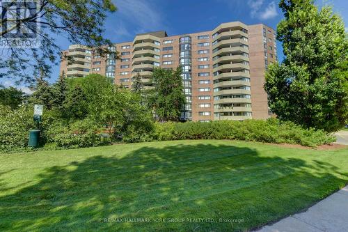 112 - 50 Baif Boulevard, Richmond Hill, ON - Outdoor