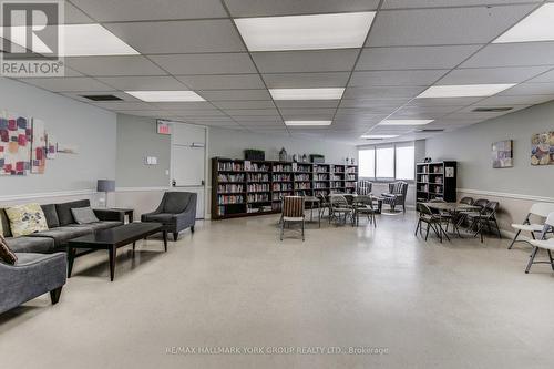 112 - 50 Baif Boulevard, Richmond Hill, ON - Indoor