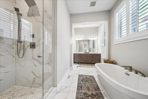 398 Frontier Court, Pickering, ON - Indoor Photo Showing Bathroom