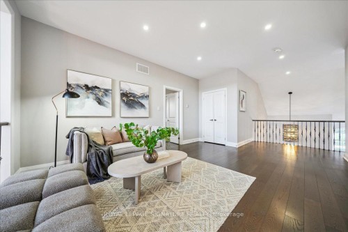 398 Frontier Court, Pickering, ON - Indoor Photo Showing Other Room