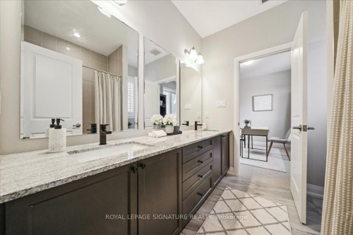 398 Frontier Court, Pickering, ON - Indoor Photo Showing Bathroom