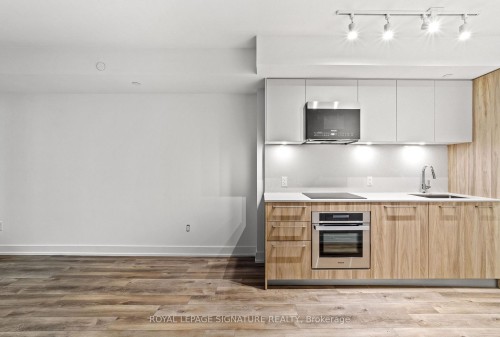 501-9 Clegg Road, Markham, ON - Indoor Photo Showing Kitchen