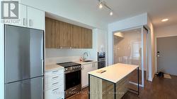 604 - 30 UPPER MALL WAY  Vaughan, ON L4J 0L7