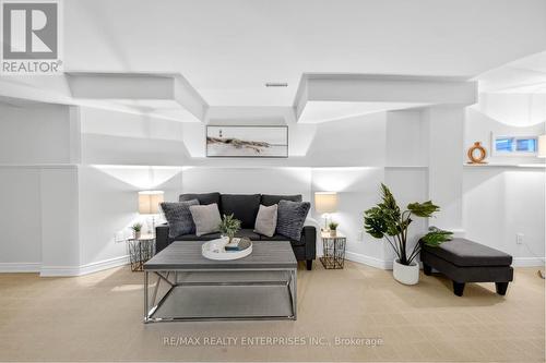 336 Oakridge Court, Oakville, ON - 