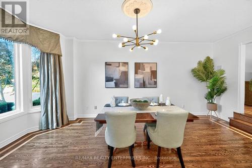 336 Oakridge Court, Oakville, ON - Indoor Photo Showing Dining Room