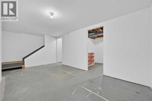 115, 4810 40 Avenue Sw, Calgary, AB - Indoor