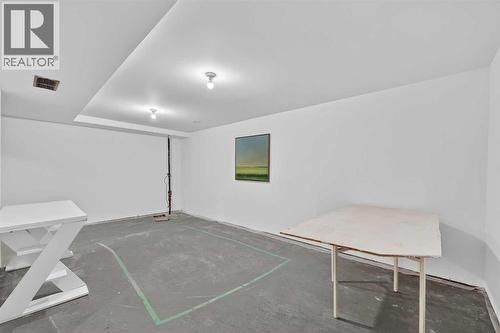 115, 4810 40 Avenue Sw, Calgary, AB - Indoor Photo Showing Other Room