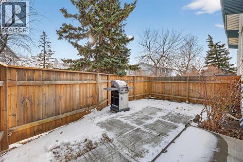 115, 4810 40 Avenue Sw, Calgary, AB - Outdoor With Backyard