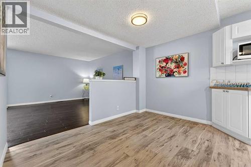 115, 4810 40 Avenue Sw, Calgary, AB - Indoor