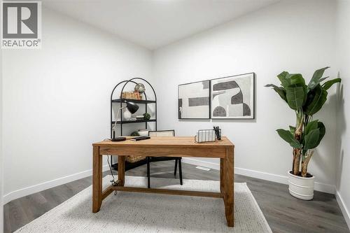 21 Sora Gardens Se, Calgary, AB - Indoor