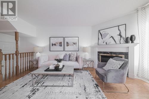 29 Breezeway Crescent, Richmond Hill, ON - Indoor Photo Showing Living Room With Fireplace