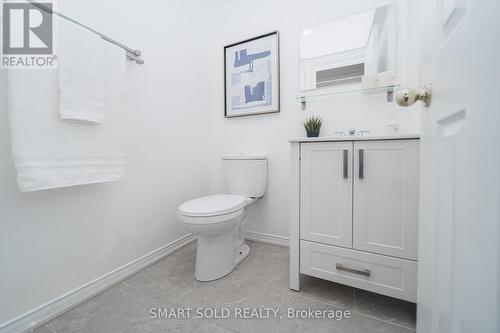 29 Breezeway Crescent, Richmond Hill, ON - Indoor Photo Showing Bathroom