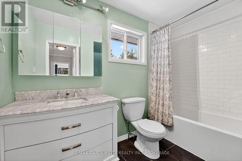 Updated bathroom - 4864 Michelle Drive, Greater Sudbury (Sudbury), ON - Indoor Photo Showing Bathroom