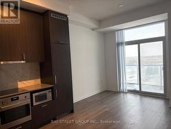 511 - 60 HONEYCRISP CRESCENT  Vaughan, ON L4K 0N5