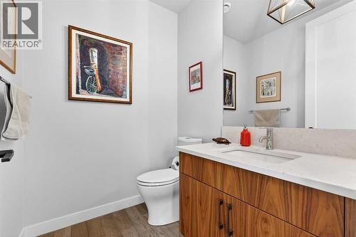 402, 21 Lebel Crescent Nw, Calgary, AB - Indoor Photo Showing Bathroom