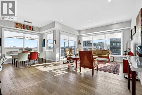 402, 21 Lebel Crescent Nw, Calgary, AB - Indoor