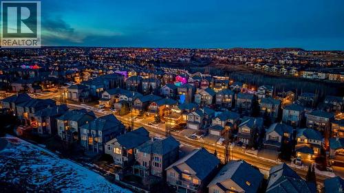 Desirable location in Royal Oak, NW Calgary, Alberta (Canada). - 70 Royal Ridge Manor Nw, Calgary, AB - Indoor