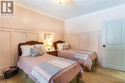 Second bedroom - 3 Fallsview Road, Hamilton, ON - Indoor Photo Showing Bedroom