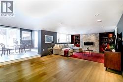 Spacious gas fireplace family room - 