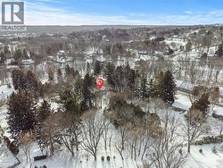 Located 1 minute walk from Websters Falls - 