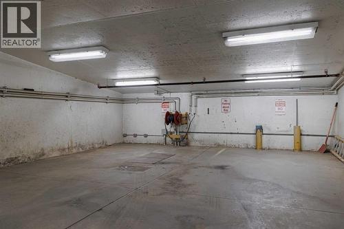 Car Wash Bay - 701, 788 12 Avenue Sw, Calgary, AB - Indoor Photo Showing Garage
