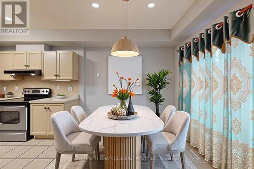 21 - 232 Stonehenge Drive, Hamilton, ON - Indoor Photo Showing Dining Room