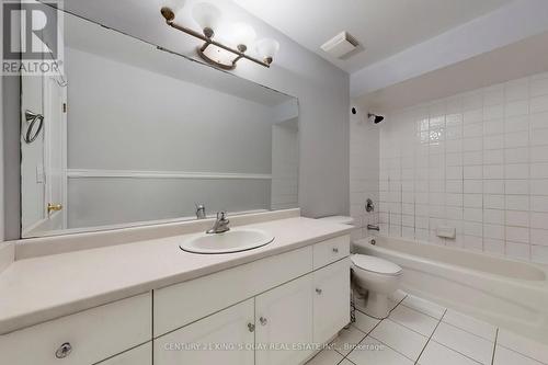 21 - 232 Stonehenge Drive, Hamilton, ON - Indoor Photo Showing Bathroom