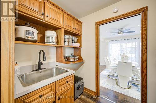 47 Cecil Street, St. Catharines, ON - Indoor Photo Showing Kitchen