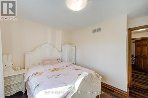 47 Cecil Street, St. Catharines, ON - Indoor Photo Showing Bedroom