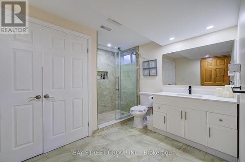 47 Cecil Street, St. Catharines, ON - Indoor Photo Showing Bathroom