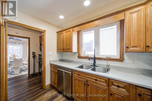 47 Cecil Street, St. Catharines, ON - Indoor Photo Showing Kitchen With Double Sink