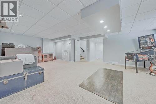 Built-in pool table platform - 9 Copperleaf Way Se, Calgary, AB - Indoor