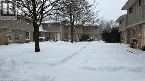View of community - 66 Glamis Road Unit# 33, Cambridge, ON - Outdoor