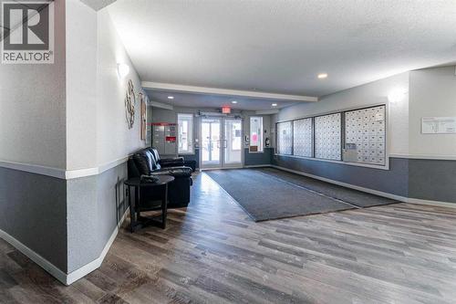 102, 1717 60 Street Se, Calgary, AB - Indoor Photo Showing Other Room