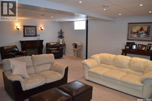 394 Standard Street, Pennant, SK - Indoor