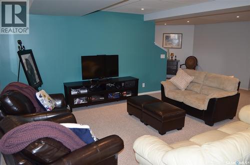 394 Standard Street, Pennant, SK - Indoor