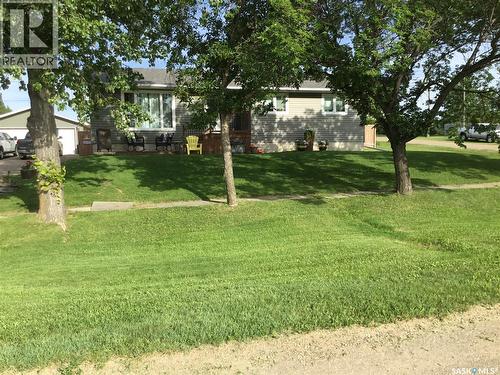 394 Standard Street, Pennant, SK - Outdoor