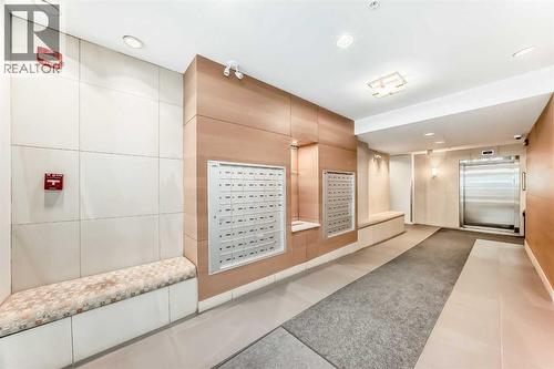 120, 707 4 Street Ne, Calgary, AB - Indoor Photo Showing Other Room